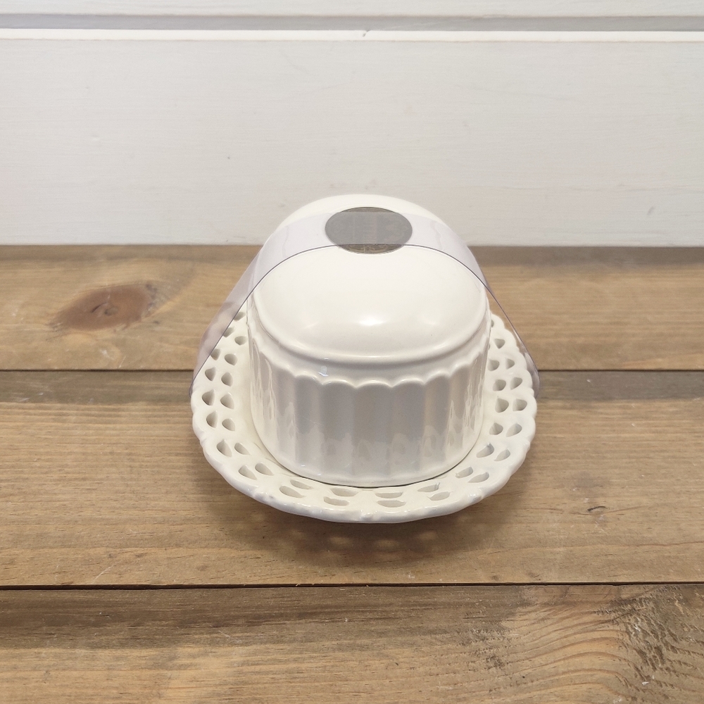 White Ceramic Cutout Design Butter Dish - Picture 2 of 6